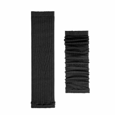 FALKE Cross Knit svart, ribbstickad benvärmare med modern tvist i mönstret